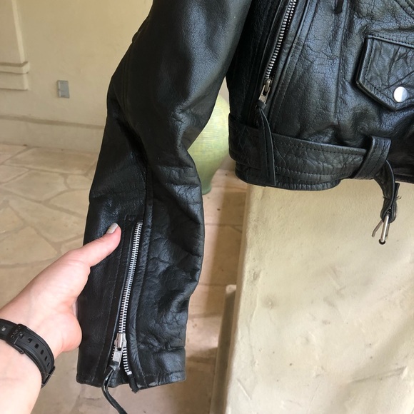 Vintage black leather jacket - Picture 8 of 9